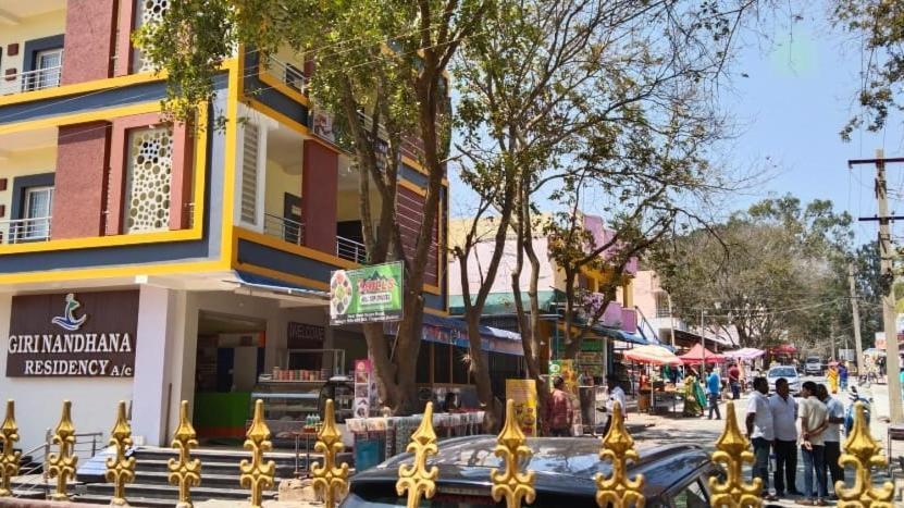 Giri Nandhana Residency Yelagiri Eksteriør billede