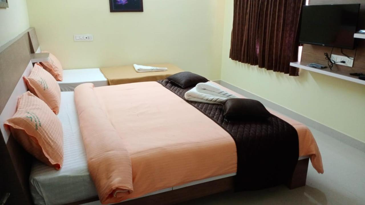 Giri Nandhana Residency Yelagiri Eksteriør billede